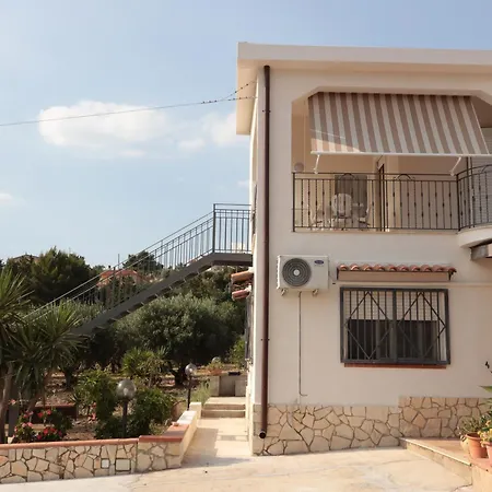 Apartament Terra E Mare Favara